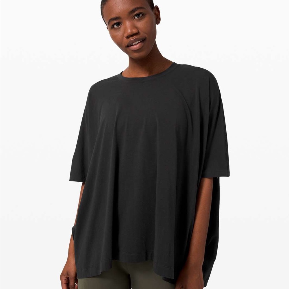 Lululemon LA box tee size M/L black